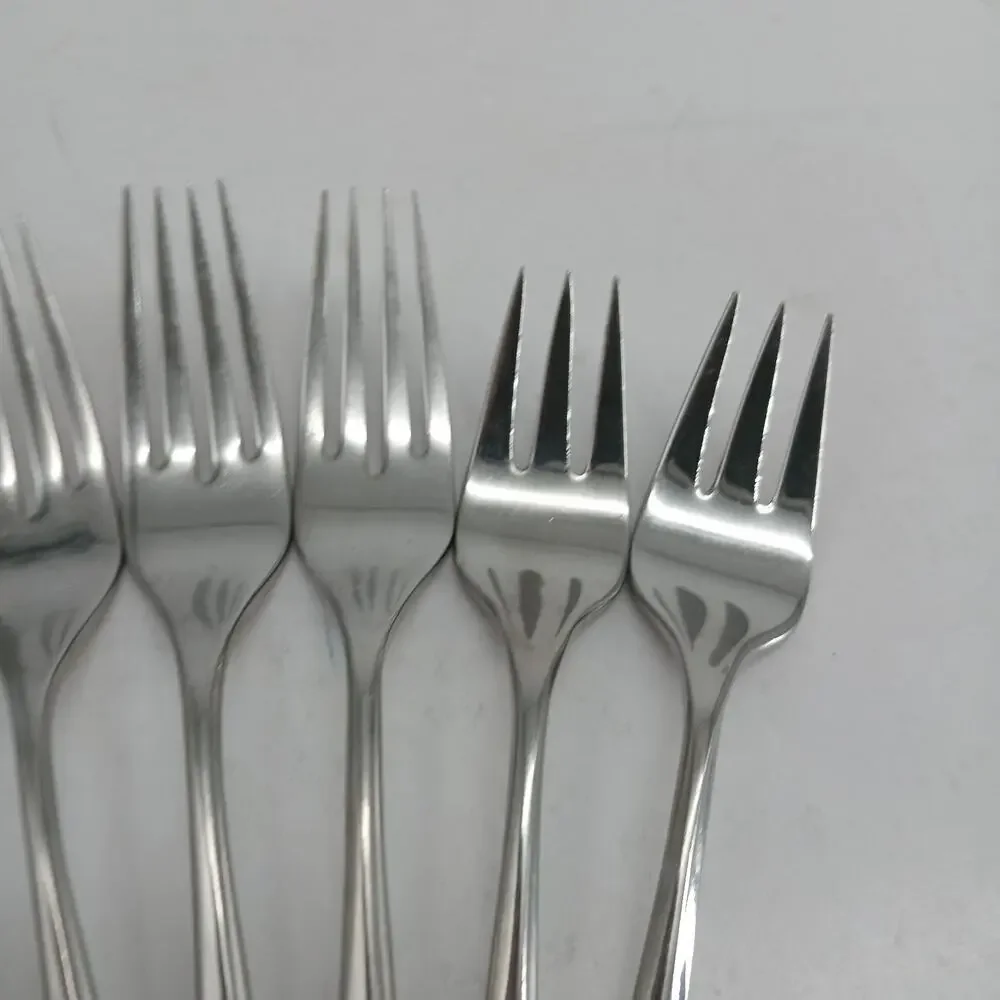 7X Forks Vtg 1847 Rogers Bros. Youth Pattern Stainless Steel 2 Salad & 5 Dinner
